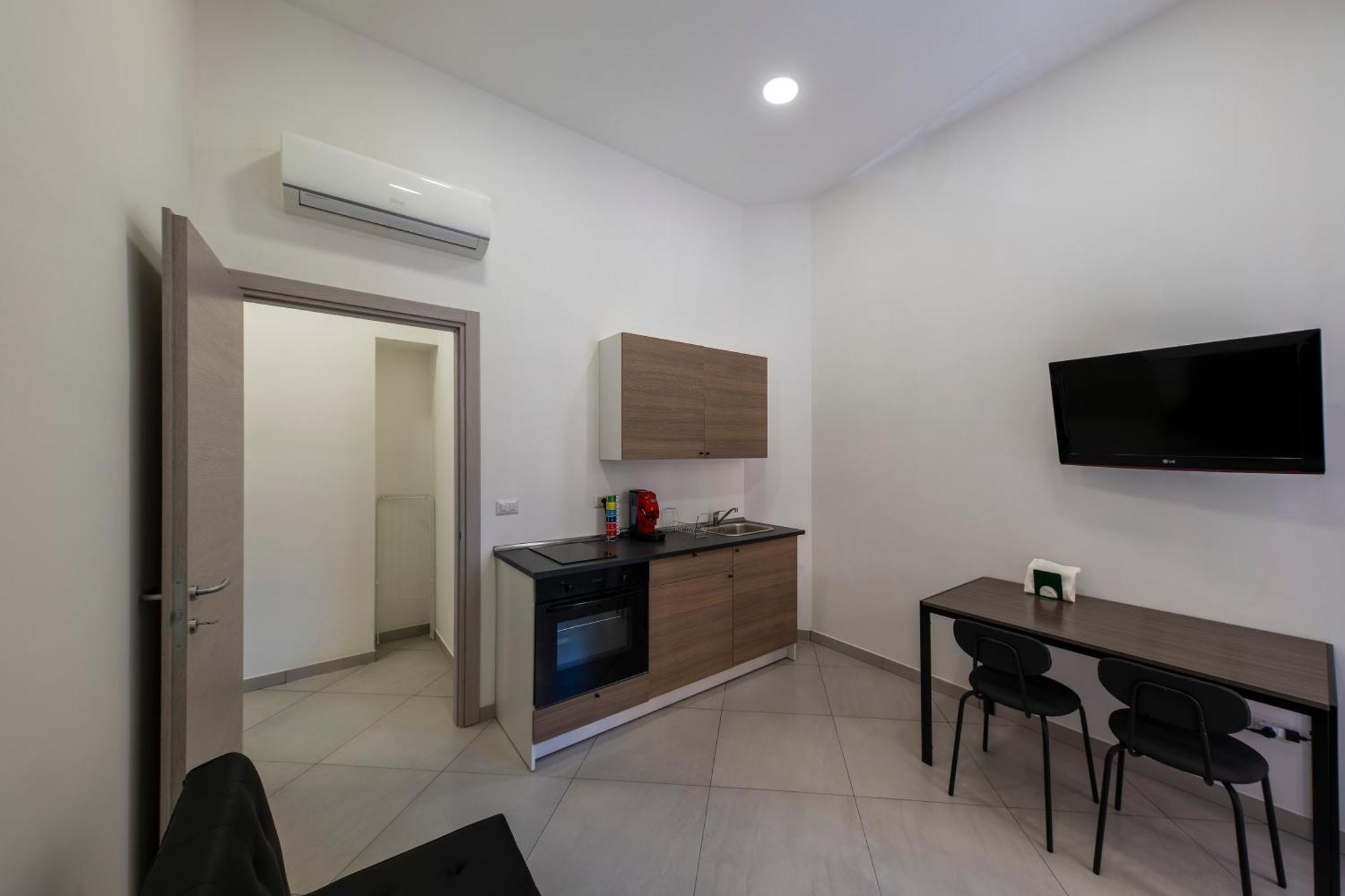 Casa Vacanze Nemesi Tyche Salerno Bagian luar foto